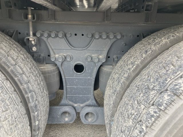 2021 Hino Profia Aluminum Wing auction photo 9