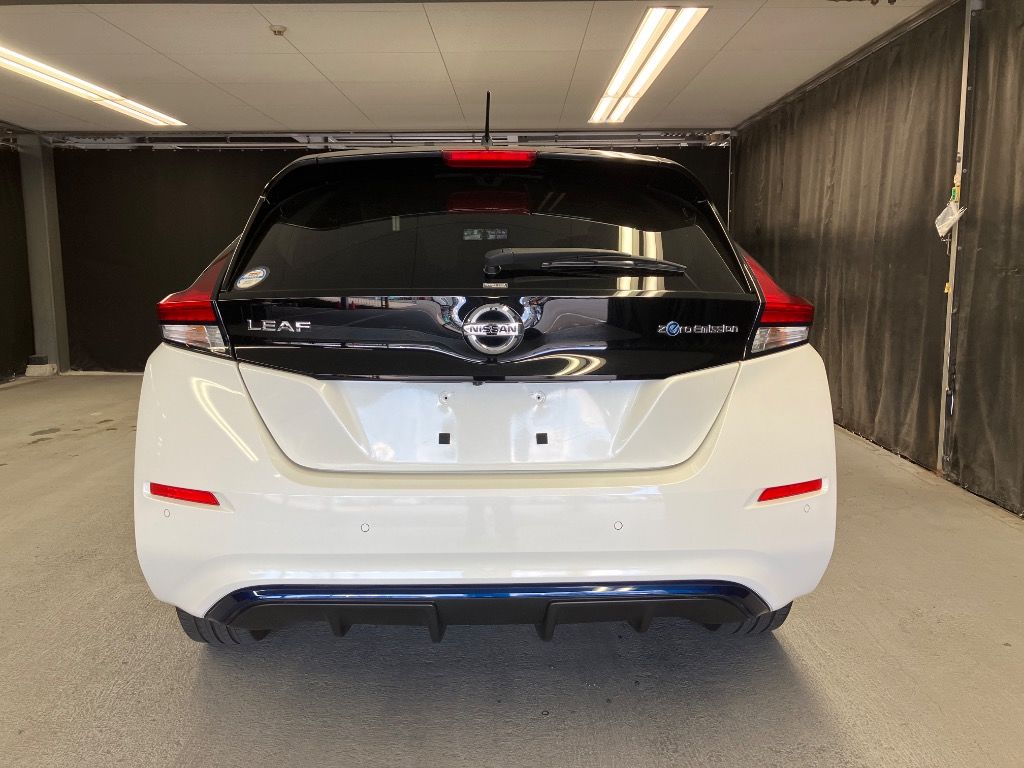 2018 Nissan Leaf G auction photo 6