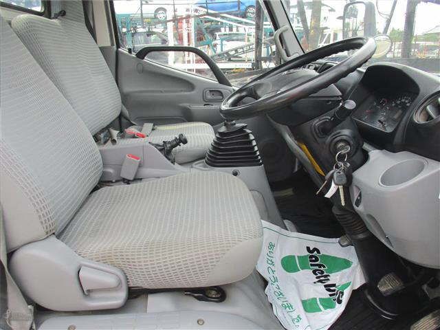 2016 Hino Dutro 4WD タダノクレーン ロング auction photo 5