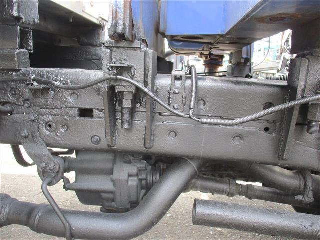 2016 Hino Dutro 4WD タダノクレーン ロング auction photo 9