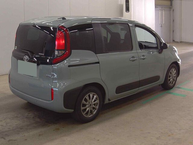 2023 Toyota Sienta ハイブリッドG auction photo 5