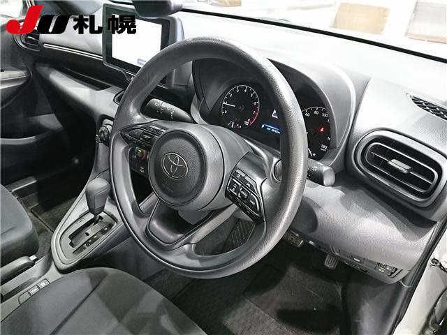 2024 Toyota Yaris 4WD X auction photo 3