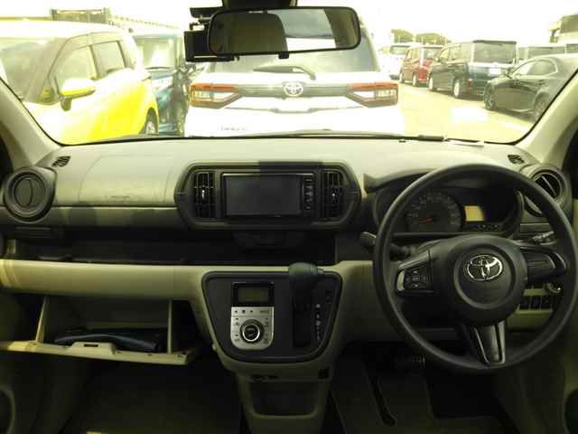 2017 Toyota Passo X L Package S auction photo 8