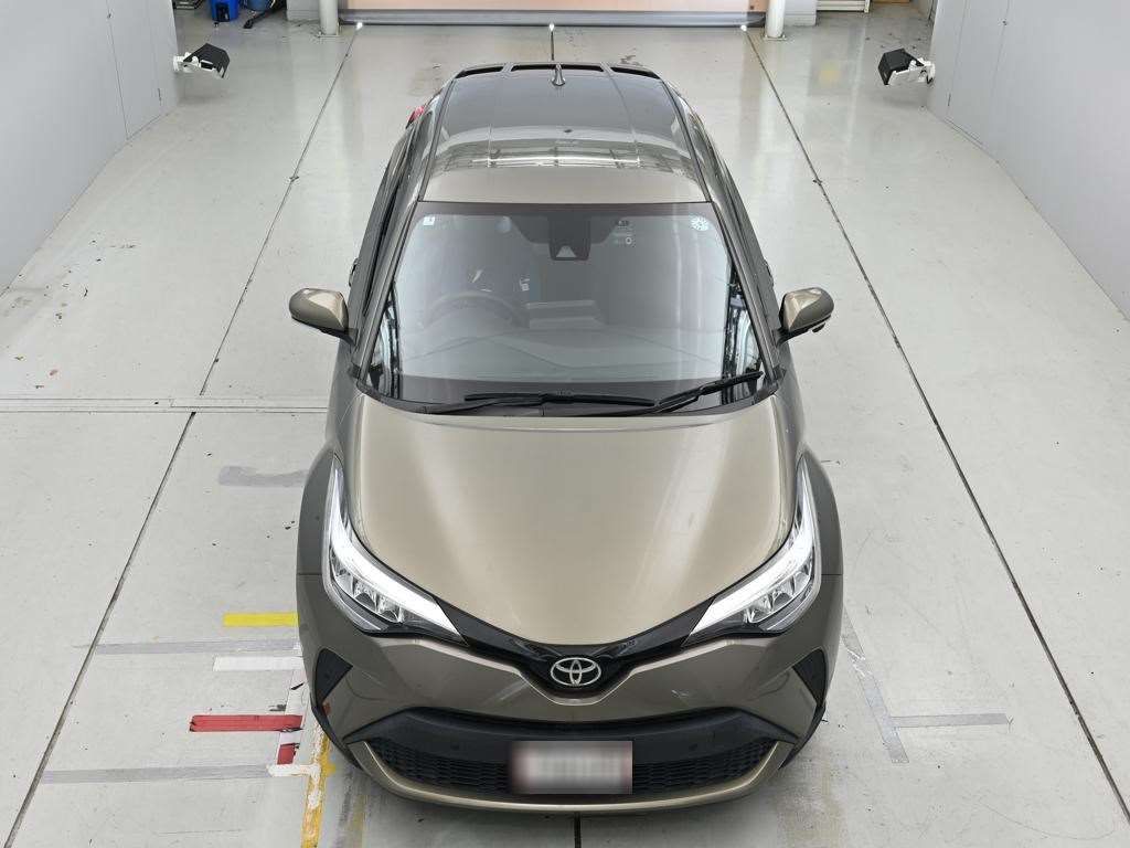 2021 Toyota C-HR S-T auction photo 7