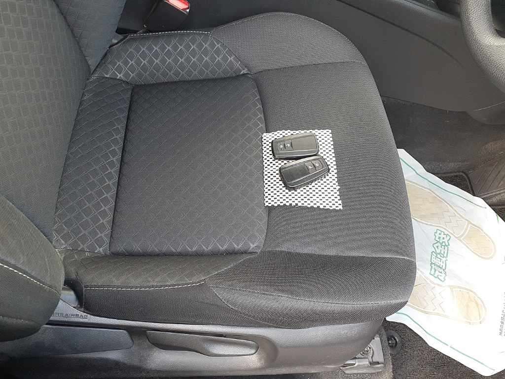 2021 Toyota C-HR S-T auction photo 10