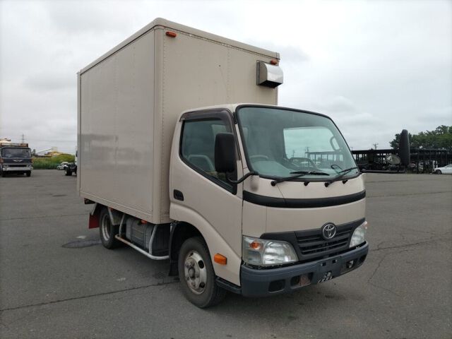 2010 Toyota Dyna キッチンカー Japan auction vehicle