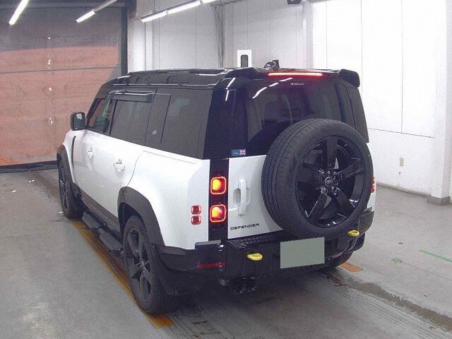 2023 Land Rover ディフェンダー 110XDAHSED300 4WD auction photo 2