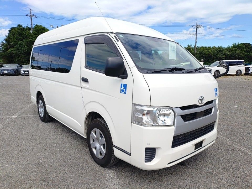 2022 Toyota Hiace auction photo 4