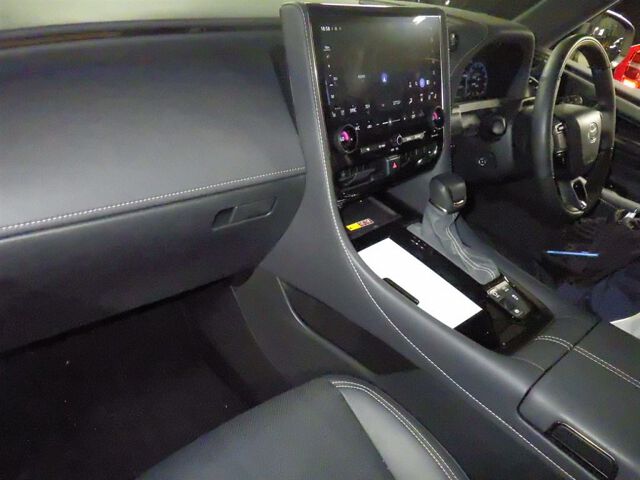 2024 Toyota Alphard Z auction photo 3