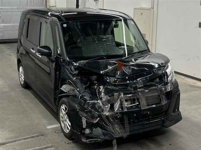 Japan Auction Vehicles 10 2021 Toyota Roomy カスタムG auction photo