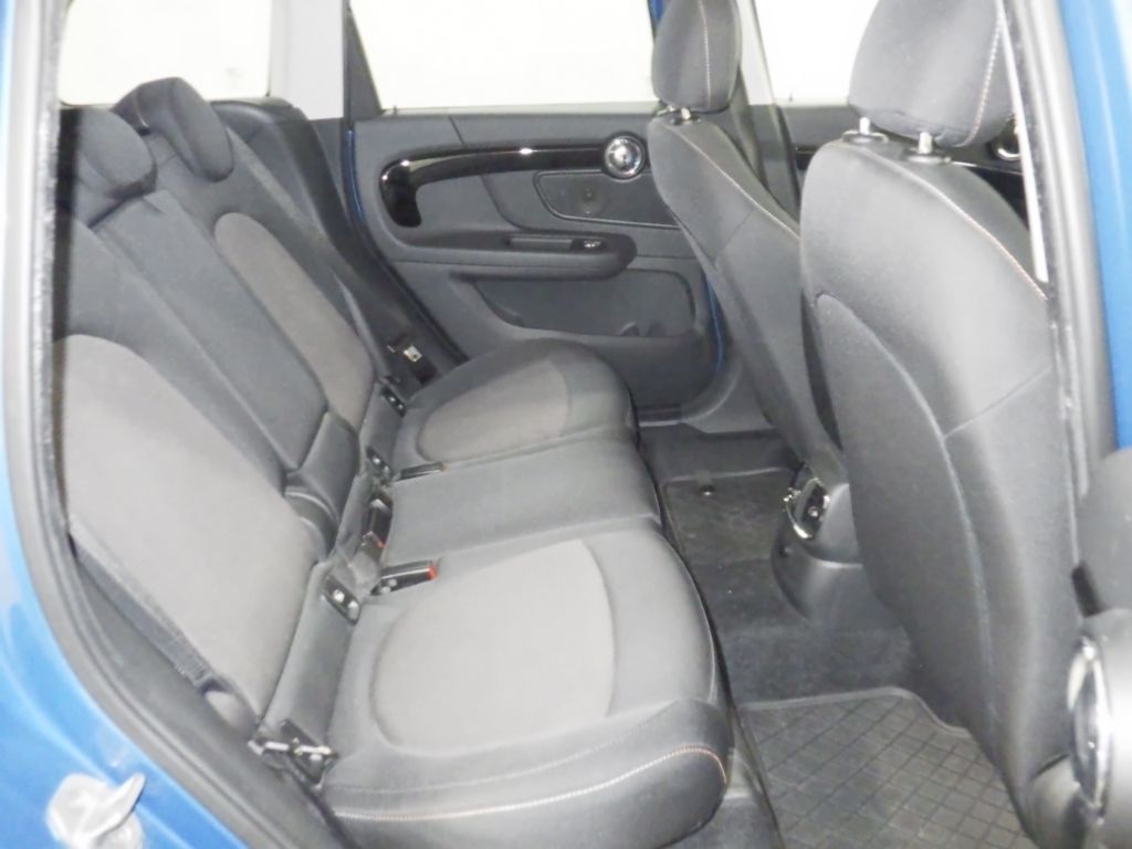 2017 MINI ミニ ワゴン Cooper D Crossover auction photo 7
