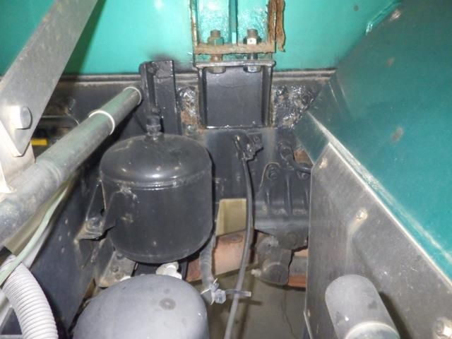 2008 Isuzu タンク車 auction photo 4