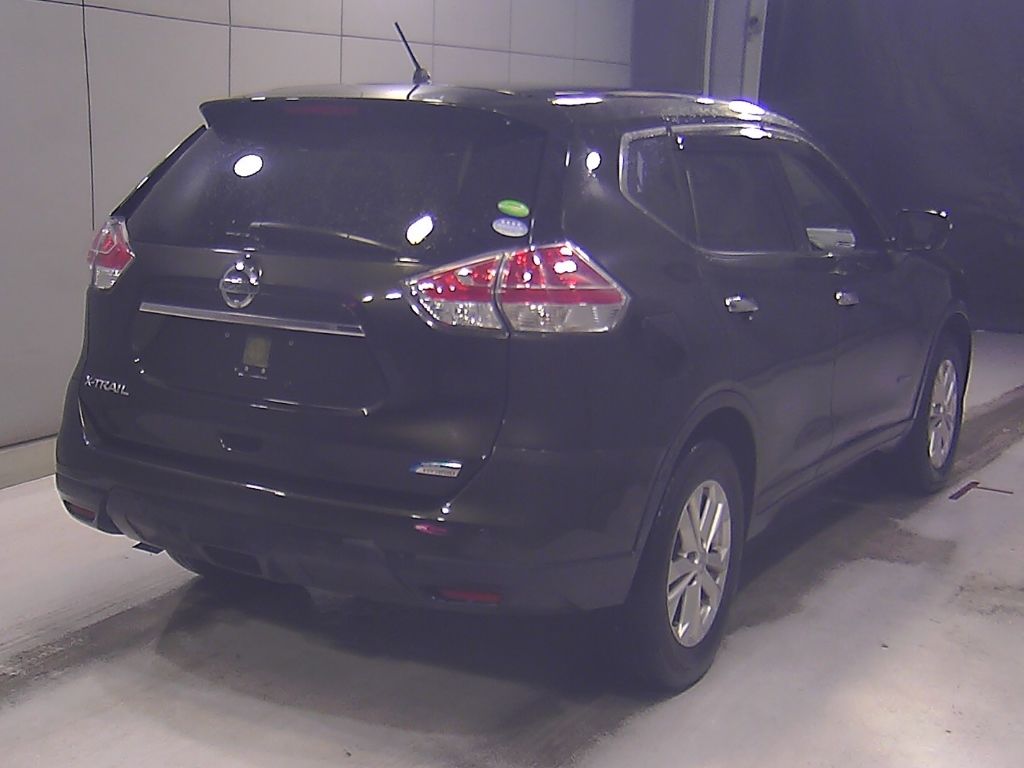2016 Nissan X-Trail 4WD 20Xハイブリッドエマージェンシーブレーキパッケージ auction photo 2