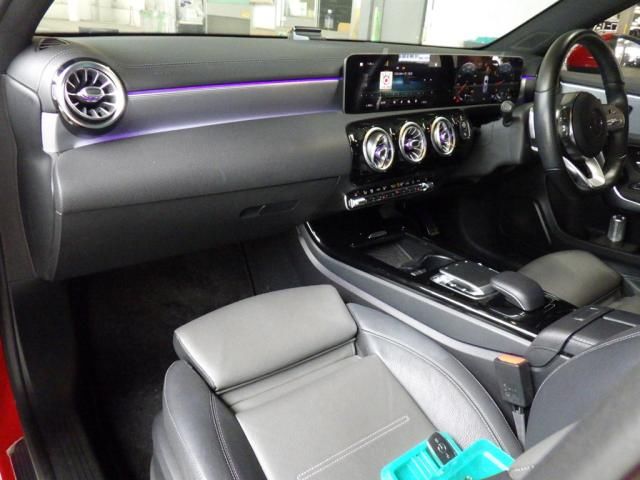 2020 Mercedes-Benz A 180 スタイルAMGライン auction photo 2