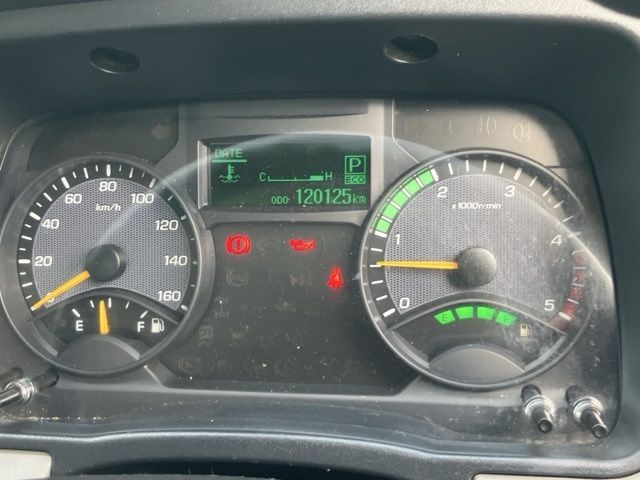 2021 Mitsubishi Fuso Canter Van auction photo 7