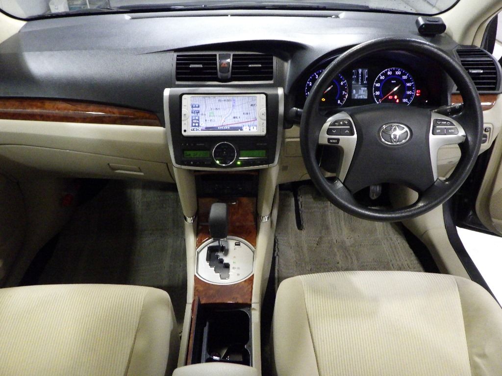2013 Toyota Premio 1.5F L Package auction photo 3