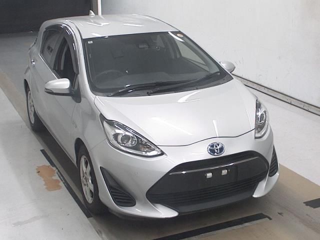 2018 Toyota Aqua Sスタイルブラック Japan auction vehicle