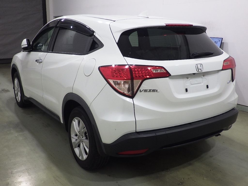 2017 Honda Vezel 4WD X Honda Sensing auction photo 5