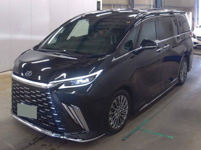 2024 Lexus LM LM500H Version L 4WD auction photo 4