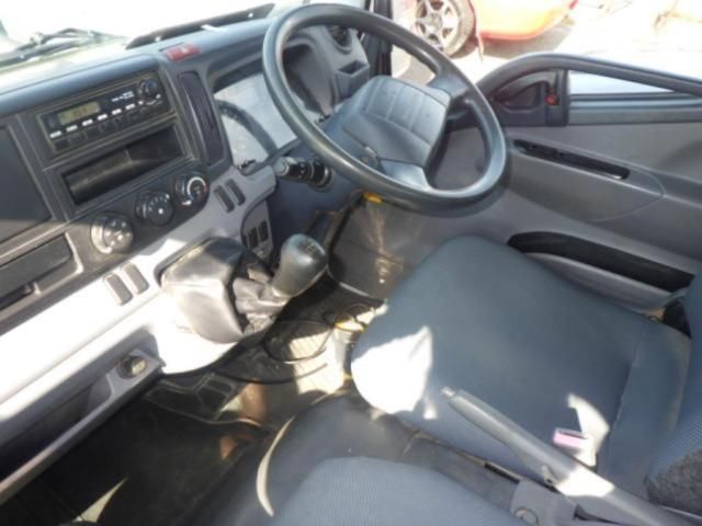 2013 Mitsubishi Fuso Canter I/C D-TB auction photo 3