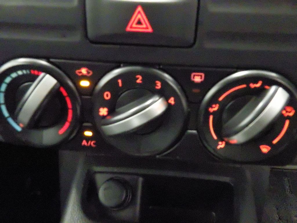 2009 Nissan X-Trail 20S auction photo 12