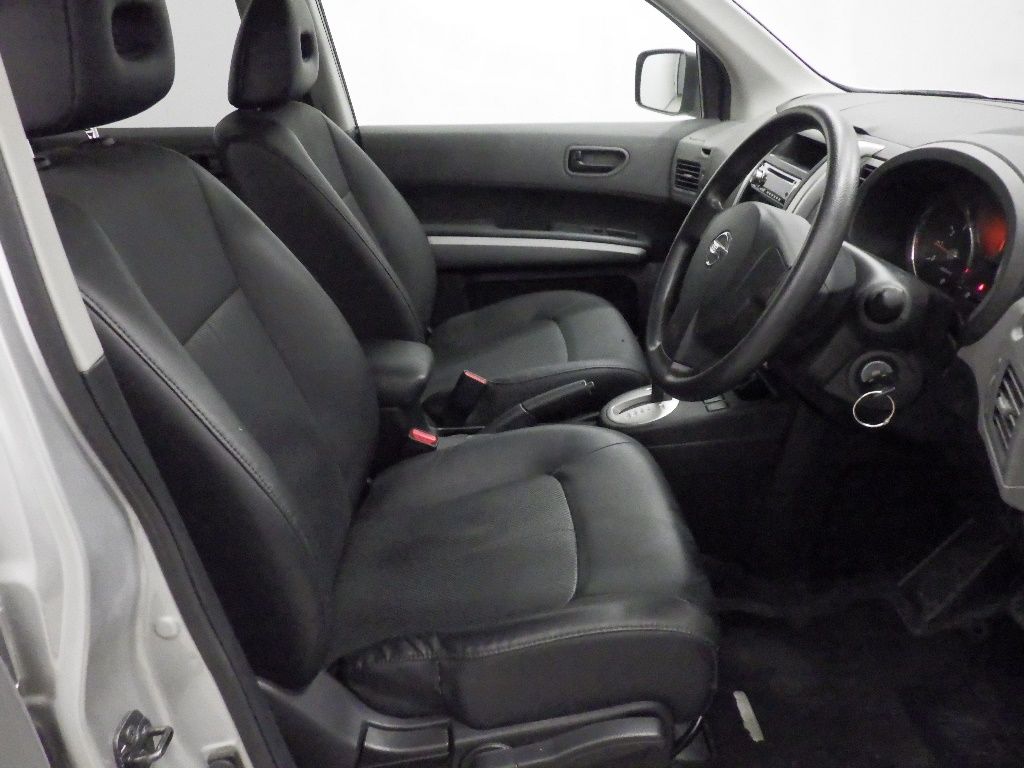 2009 Nissan X-Trail 20S auction photo 6