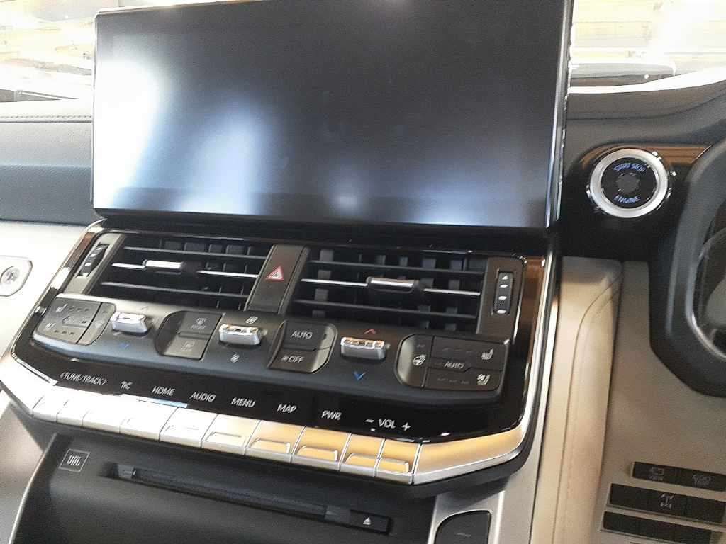 2024 Toyota Land Cruiser ZX 4WD auction photo 12