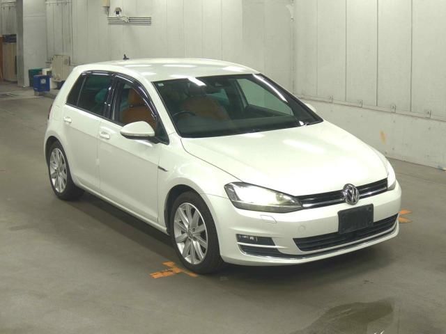 Japan Auction Vehicles 5 2014 Volkswagen VW ゴルフ 5D ED40 auction photo