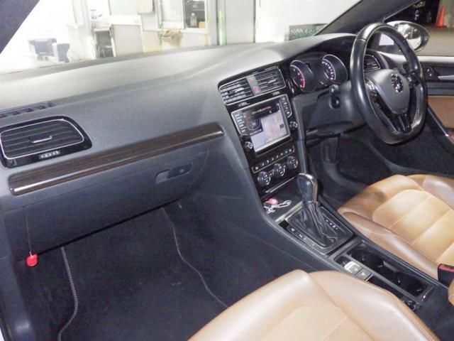 2014 Volkswagen VW ゴルフ 5D ED40 auction photo 2