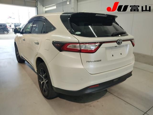 2019 Toyota Harrier Premium Style Noir auction photo 2