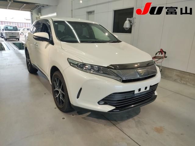 2019 Toyota Harrier Premium Style Noir Japan auction vehicle