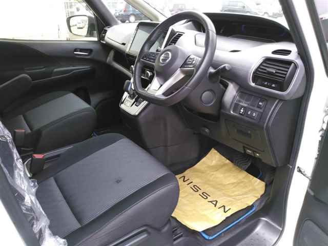 2021 Nissan Serena e-POWER Highway Star V auction photo 3