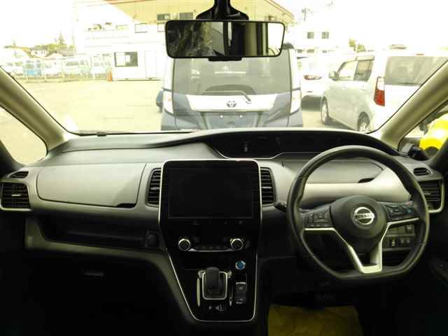 2021 Nissan Serena e-POWER Highway Star V auction photo 8