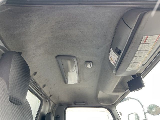 2012 Isuzu Forward アルミウイング auction photo 8