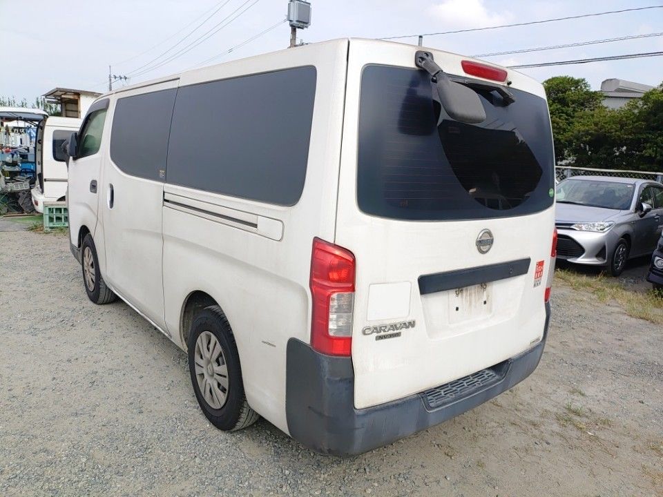 2020 Nissan NV350 Caravan auction photo 6