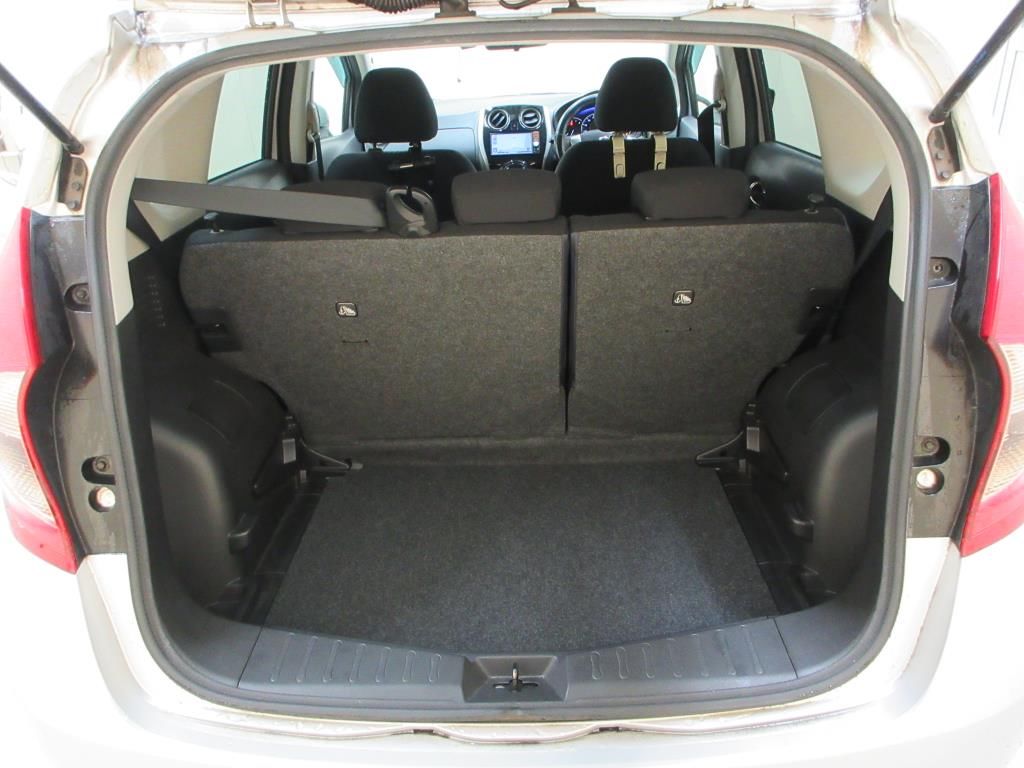 2015 Nissan ノート HB X DIG-S Vセレクション+セーフティ auction photo 8