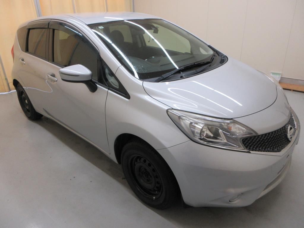 Japan Auction Vehicles 10 2015 Nissan ノート HB X DIG-S Vセレクション+セーフティ auction photo