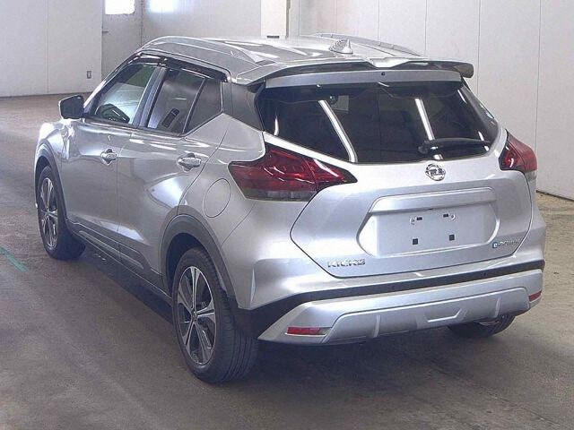 2021 Nissan Kicks X auction photo 2