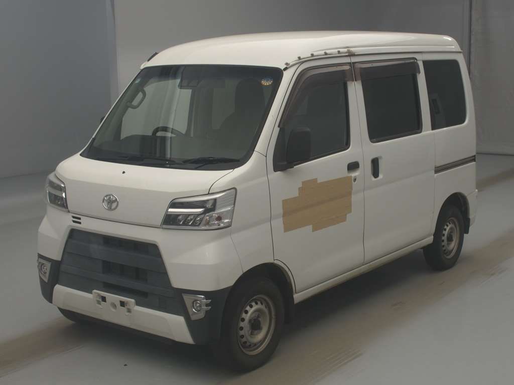 2019 Toyota Pixis Van Deluxe SA III 4WD Japan auction vehicle