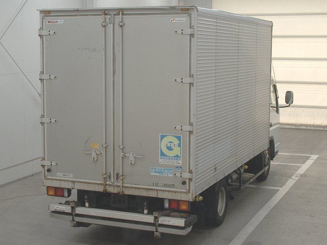 2009 Mitsubishi Fuso Canter バン auction photo 2