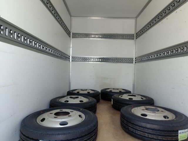 2018 Isuzu Elf Panel van 4WD auction photo 3