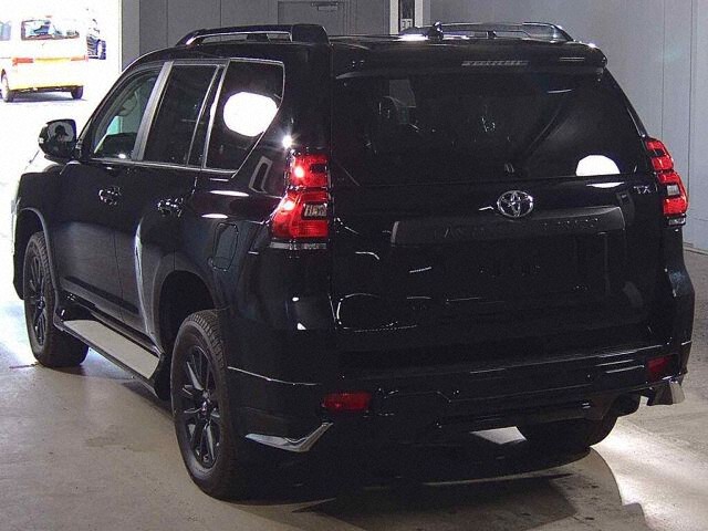 2023 Toyota Land Cruiser Prado TX L-P Matte Bra E 4WD auction photo 2