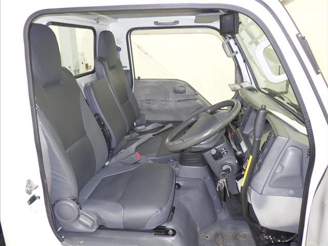 2010 Isuzu Elf Aerial work platform auction photo 5