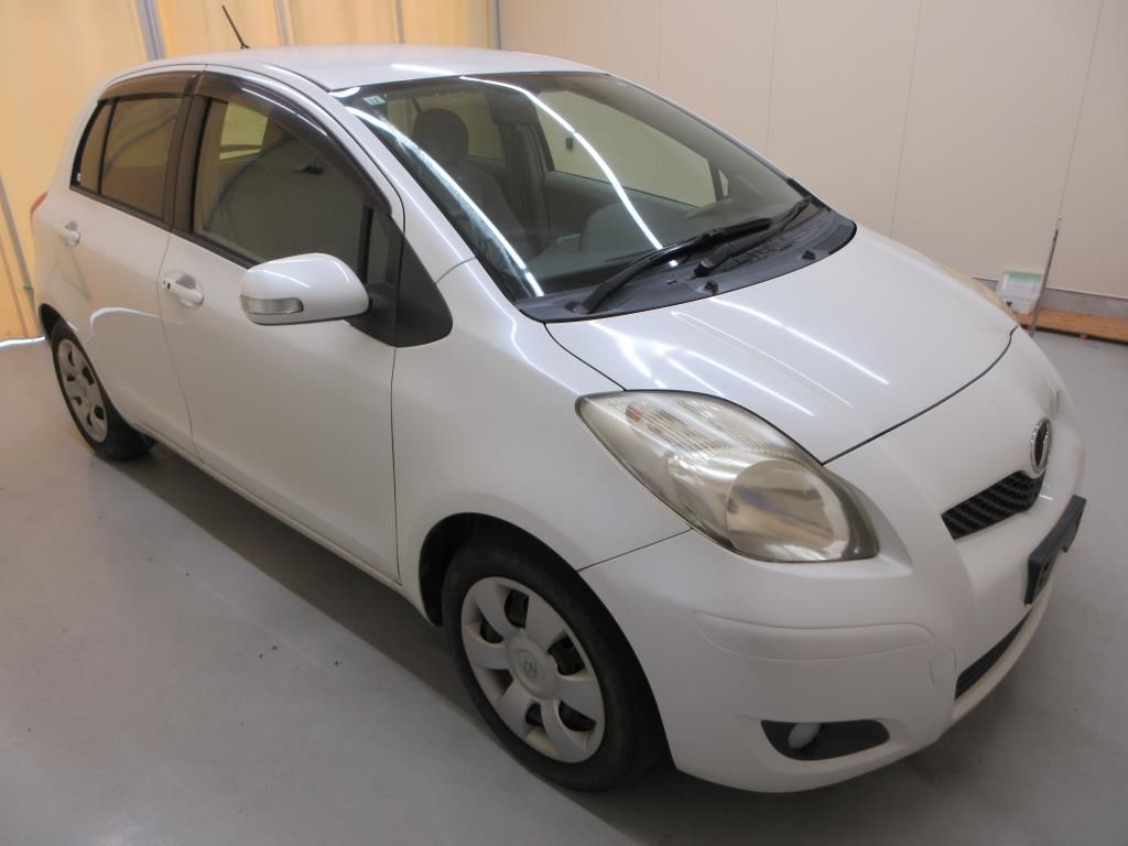 Japan Auction Vehicles 10 2007 Toyota ヴィッツ 5HB U auction photo