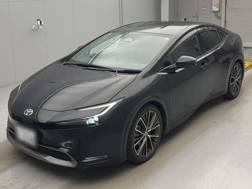 Japan Auction Vehicles 4 2023 Toyota Prius Z auction photo