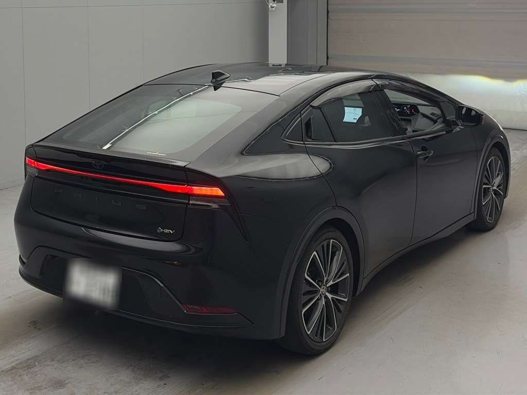 2023 Toyota Prius Z auction photo 2