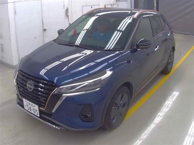 2025 Nissan Kicks X 90th Anniversary Edition auction photo 3