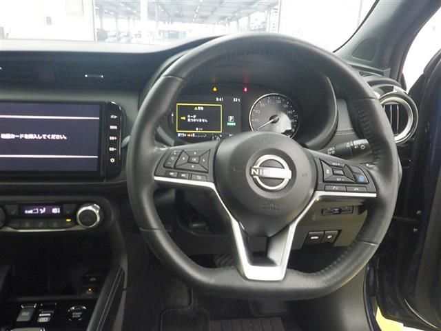 2025 Nissan Kicks X 90th Anniversary Edition auction photo 5