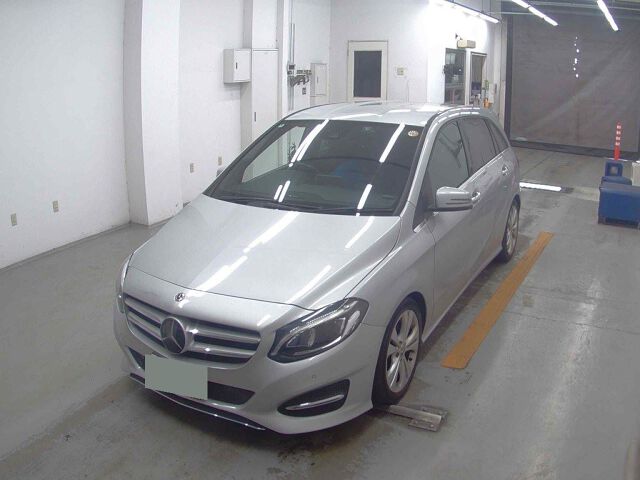 2018 Mercedes-Benz B-Class B180 auction photo 4