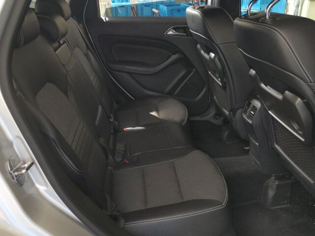 2018 Mercedes-Benz B-Class B180 auction photo 6